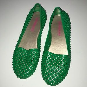 ✔️Skidders Studded Kelly Green Jelly Flats